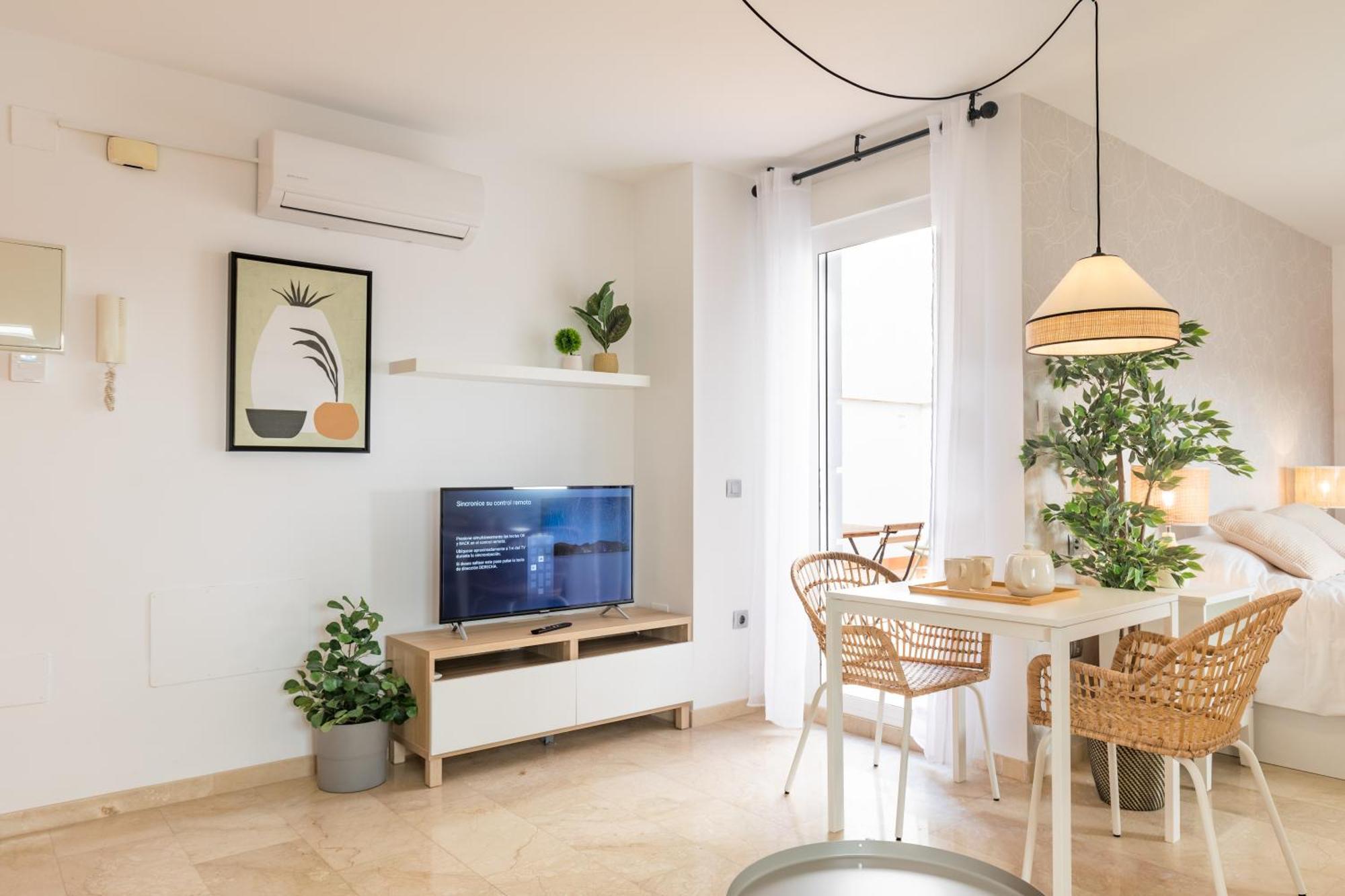 Teatro Suites Malaga City Flat Exterior photo